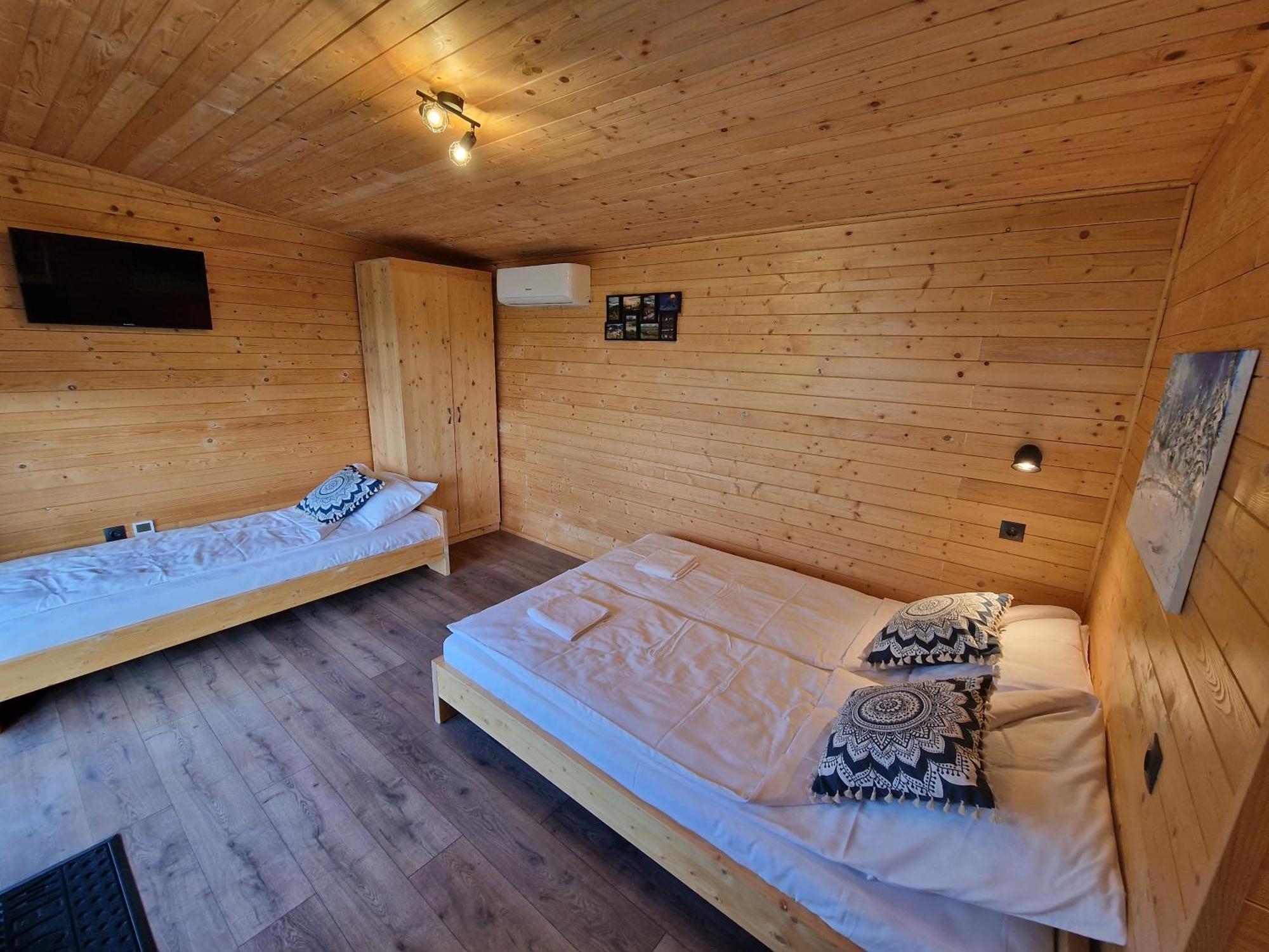 Casa Sincu Bed & Breakfast Cristian  Exterior photo